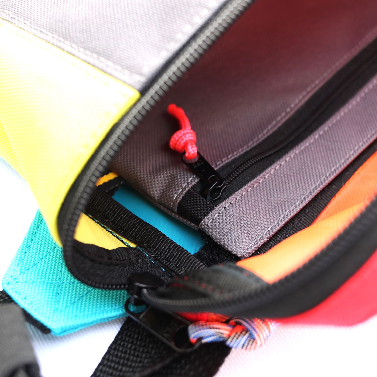 Hip Pack Magenta övtáska
